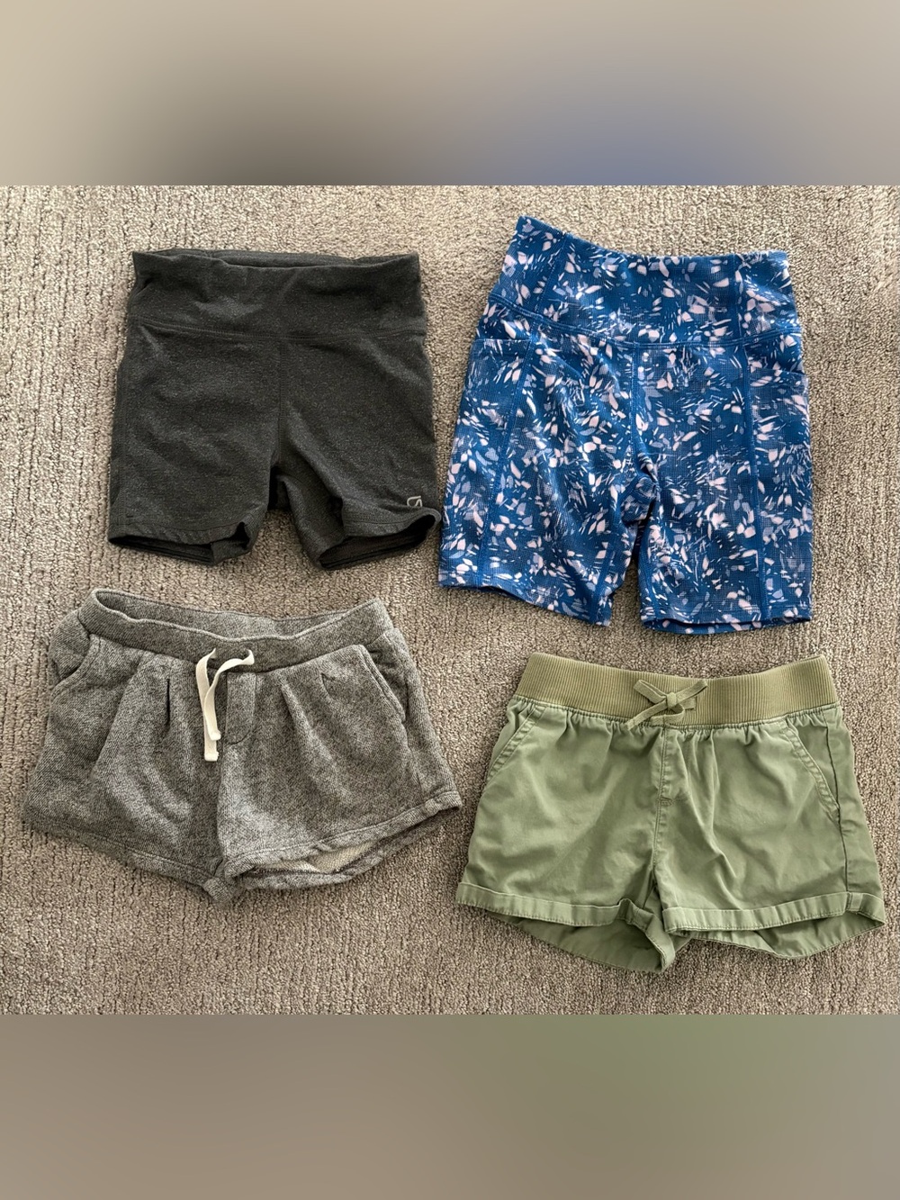 Girls shorts bundle of 4- sizes 6/7, includes gap and Zella brands